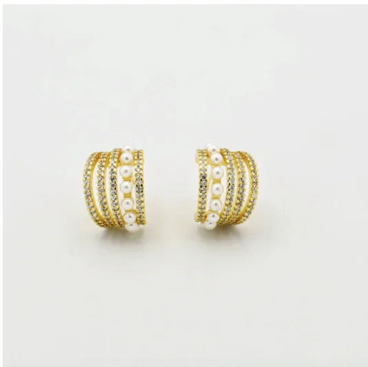 Gaia Pearly Earring