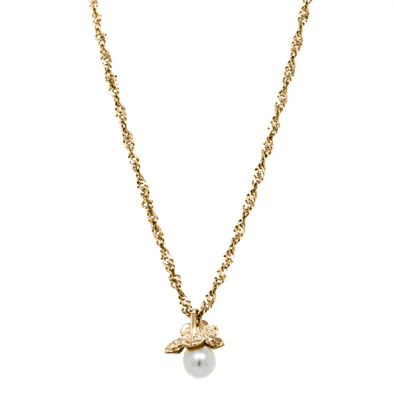 Deja Vu 10ct Yellow Gold Pearl Pendant