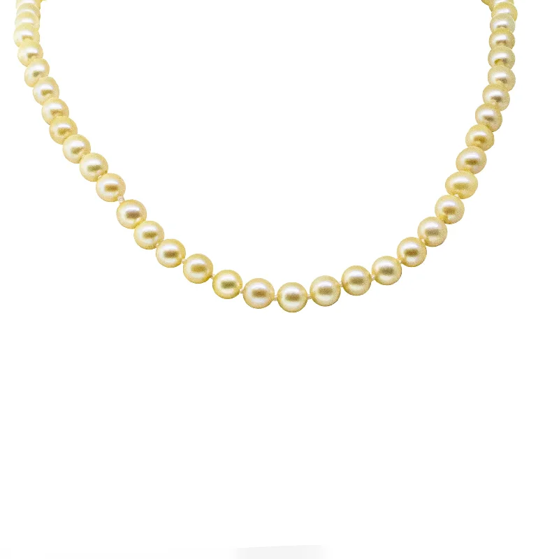 Deja Vu Sterling Silver Mikimoto Pearl Strand